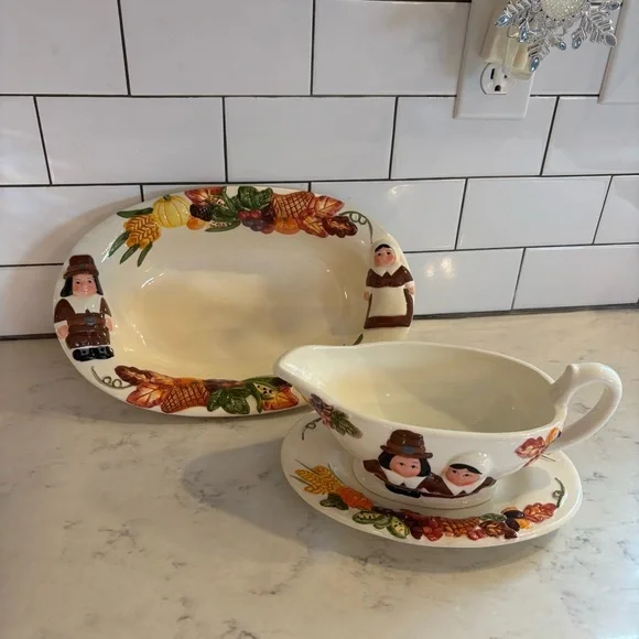 Publix The Pilgrim Pair Thanksgiving Serving Bowl Gravy Boat Platter Dish Plate - Picture 1 of 14